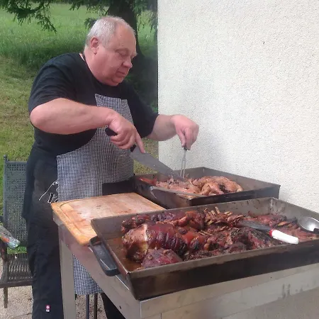 Chata Poutnik Σαλέ *
